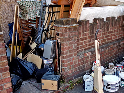 A happy customer for a domestic removal.